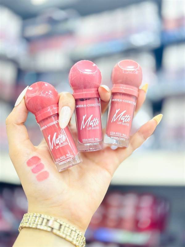 روج ساندرا سايل 🔥 Sandra Liquid Lipstick