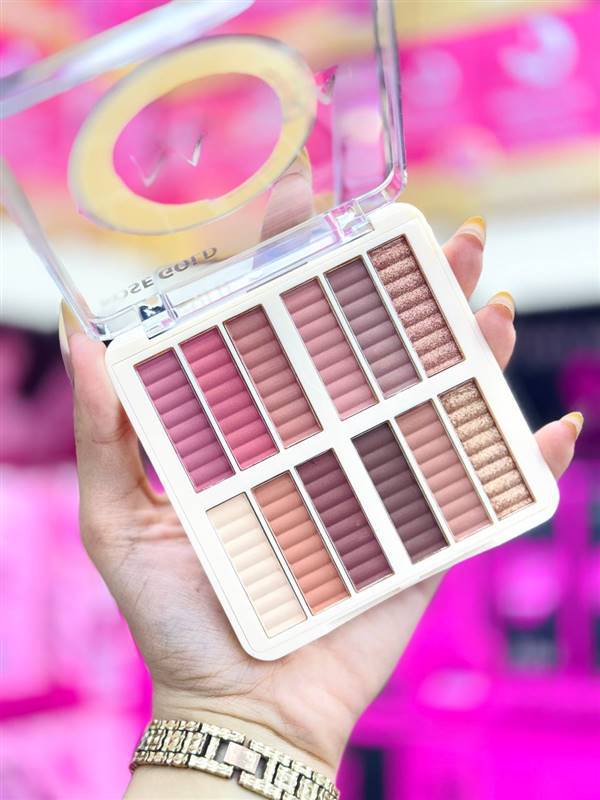 باليت ايشادو ناتشورال روز جولد – NATURAL Rose Gold Eyeshadow Palette 💕